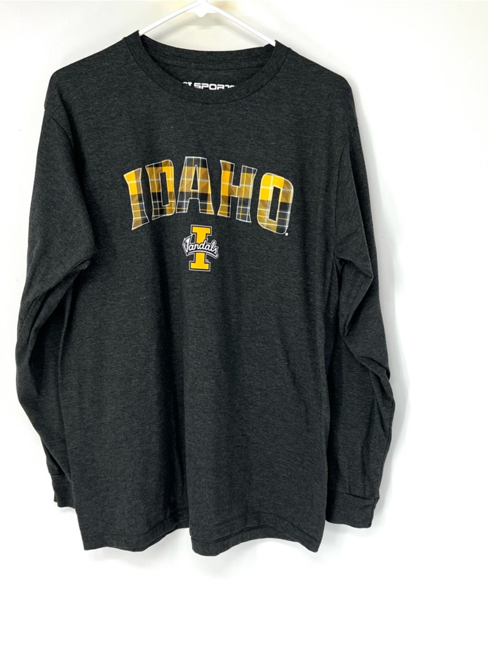 CI sport Idaho vandals men’s long sleeve t shirt large